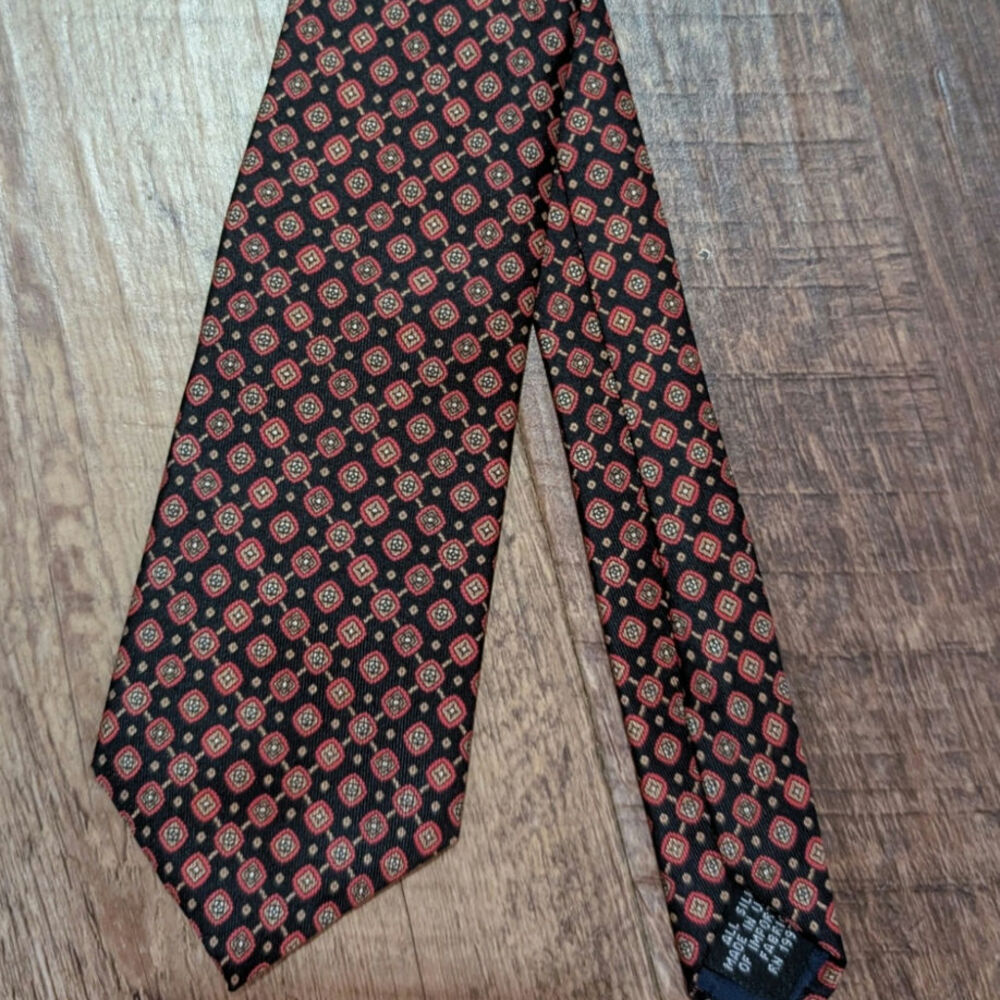 Vintage Daniel Adam mens 100% silk tie